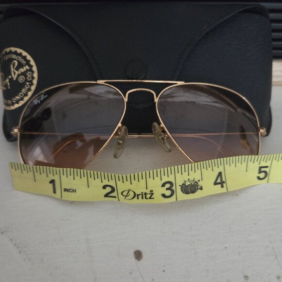 Ray-Ban Vintage 1980s/1990s Gold Frame Glasses, case and cloth Uni-Sex - Picture 15 of 16
